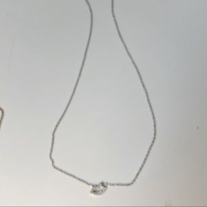 Pave diamond white gold lips necklace